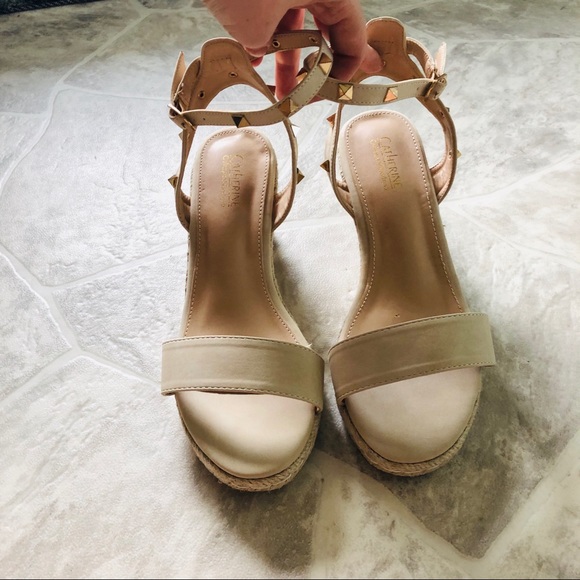 NWT tan espadrille wedges - Picture 4 of 8